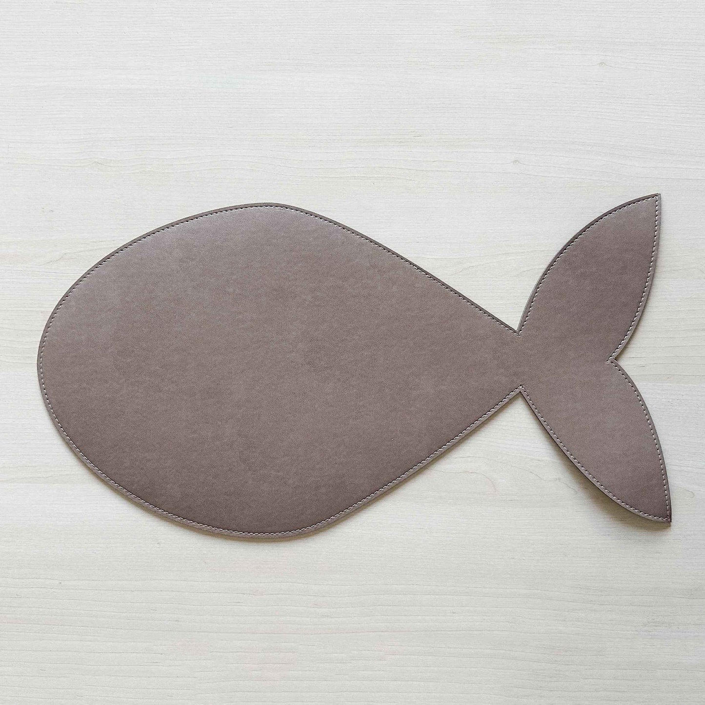 Pesce 57.3x27.6 cm