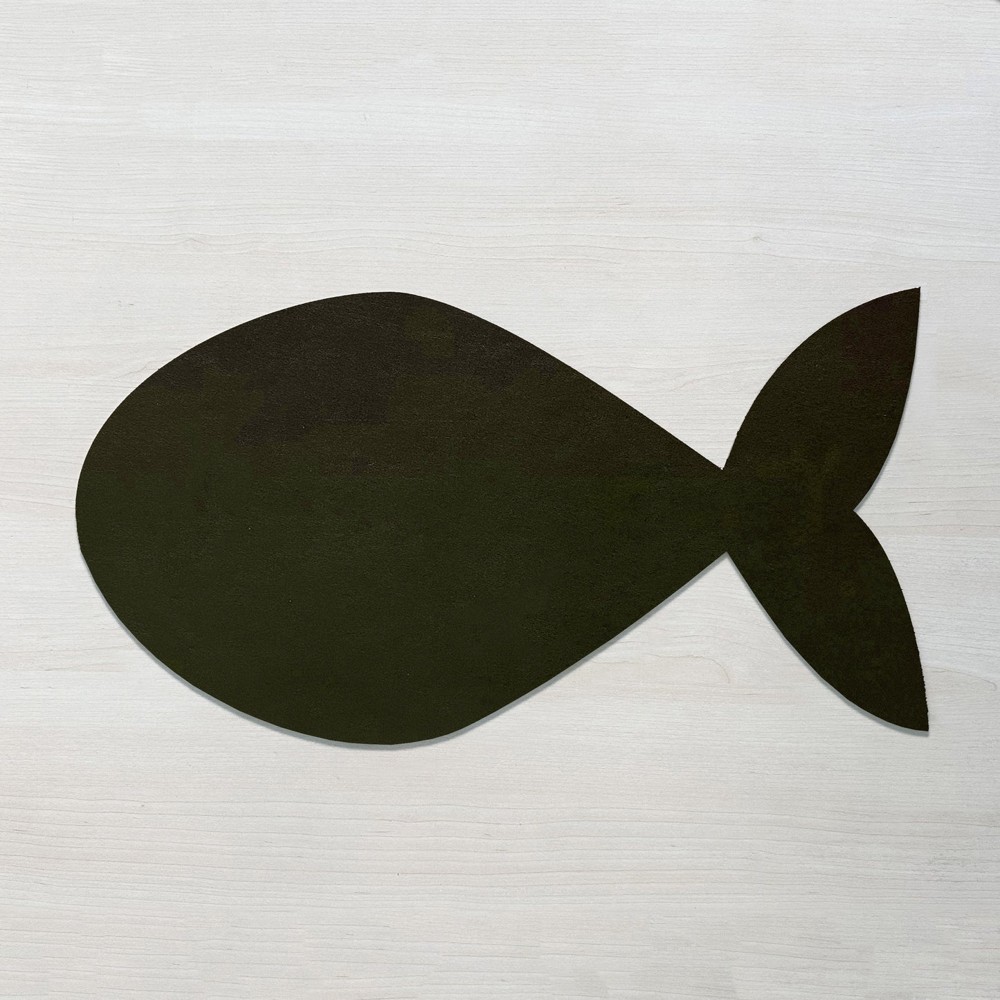 Pesce 57.3x27.6 cm