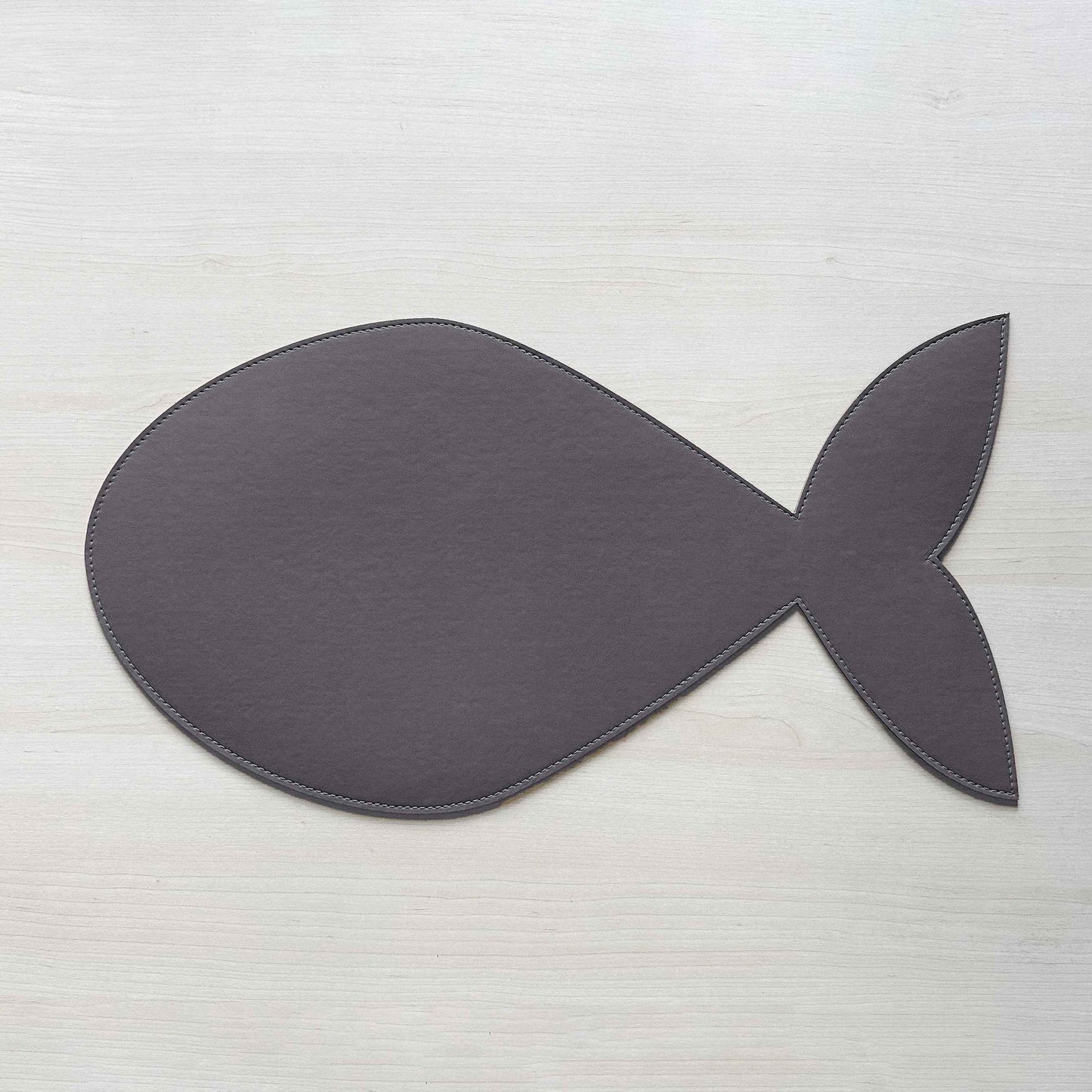 Pesce 57.3x27.6 cm