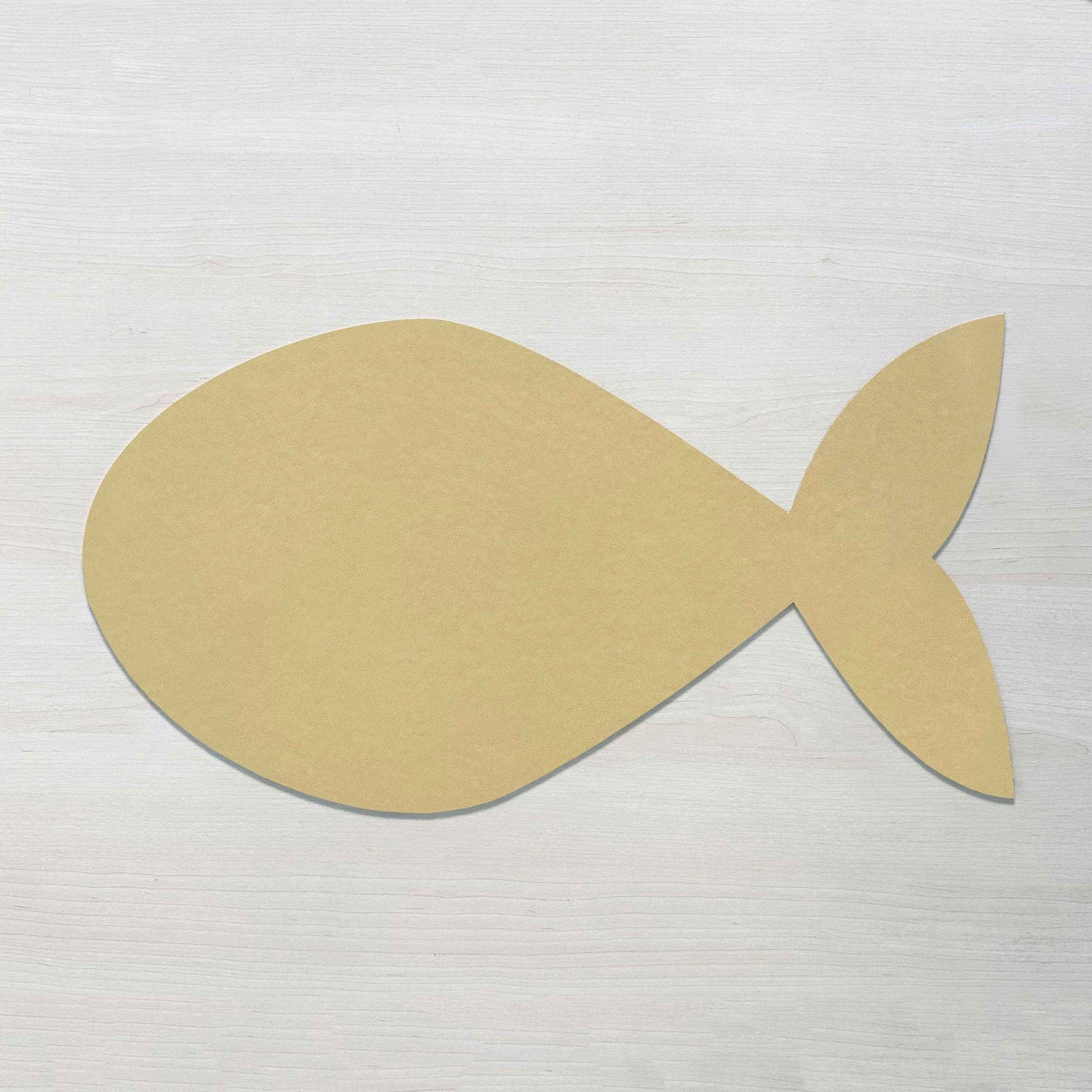 Pesce 57.3x27.6 cm