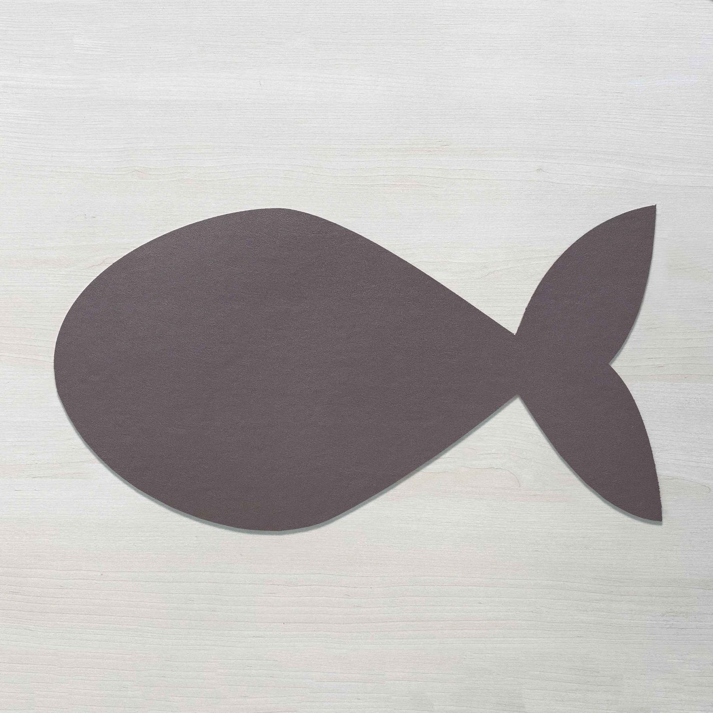 Pesce 57.3x27.6 cm