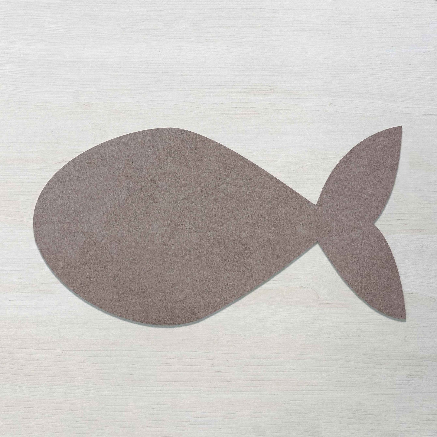 Pesce 57.3x27.6 cm