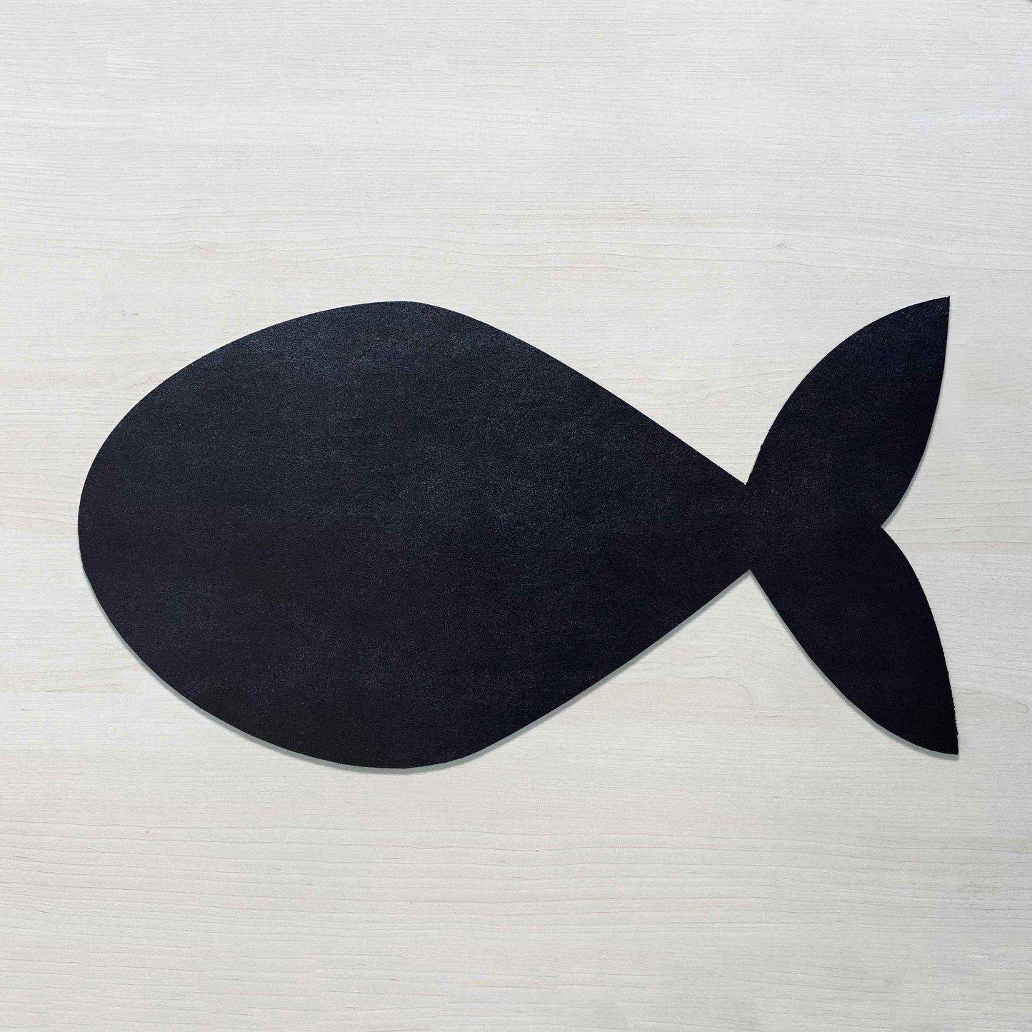 Pesce 57.3x27.6 cm