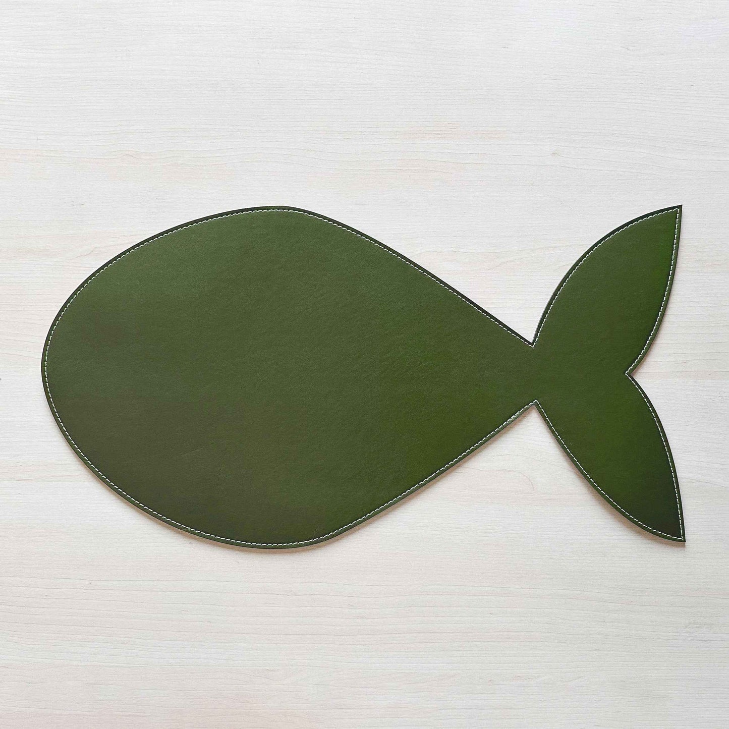Pesce 57.3x27.6 cm